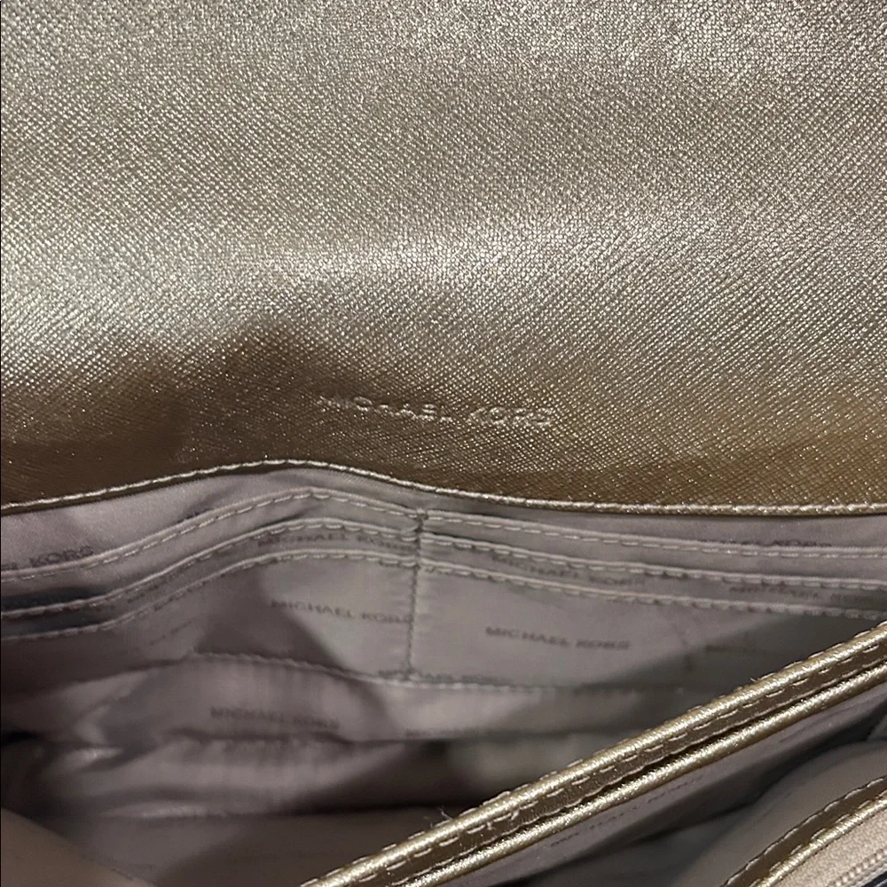 Michael Kors Jet Set Gold Crossbody Bag, (dimensions 9.5”x7”) - Picture 5 of 16